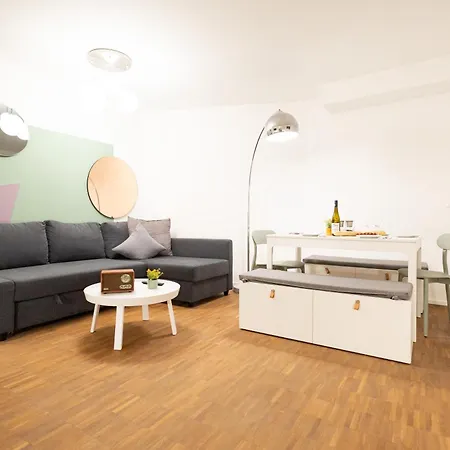 Ko-Living - Yellow Submarine Suite - Altstadt - Kueche - 2 Sz - Getrennte Betten - Bis 7 Gaeste Halle  Exterior photo