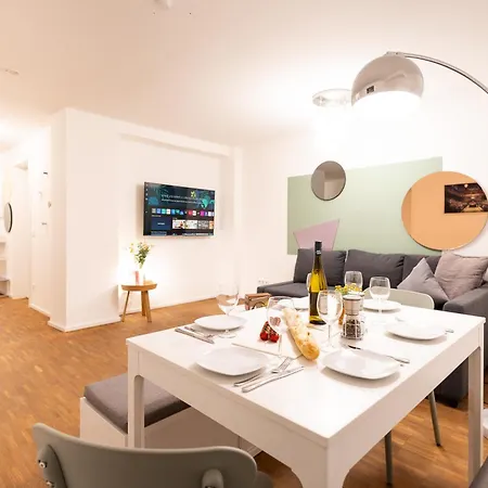 Ko-Living - Yellow Submarine Suite - Altstadt - Kueche - 2 Sz - Getrennte Betten - Bis 7 Gaeste Halle  Exterior photo