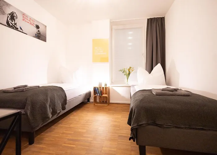 Ko-Living - Yellow Submarine Suite - Altstadt - Kueche - 2 Sz - Getrennte Betten - Bis 7 Gaeste