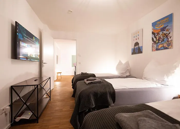 Ko-Living - Yellow Submarine Suite - Altstadt - Kueche - 2 Sz - Getrennte Betten - Bis 7 Gaeste